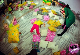 Новогодний утренник для самых маленьких