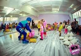 Новогодний утренник для самых маленьких