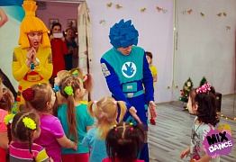 Новогодний утренник для самых маленьких