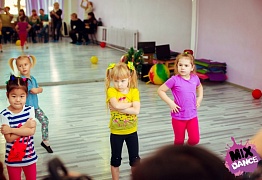 Новогодний утренник для самых маленьких